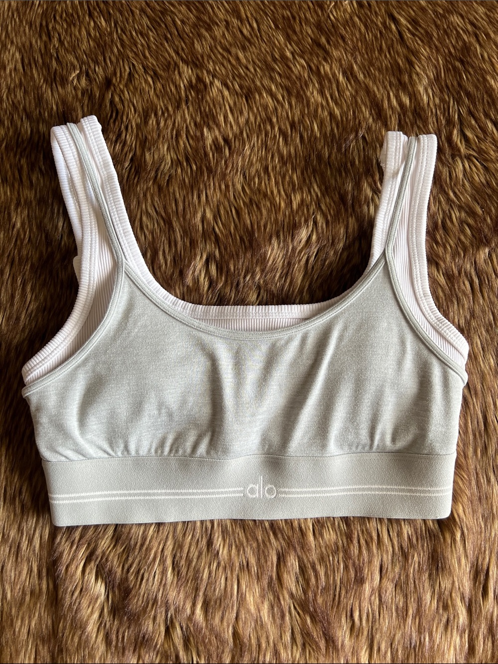 Medium ALO Yoga Light Gray Double-Strap Sports Bra - Picture 2 of 9